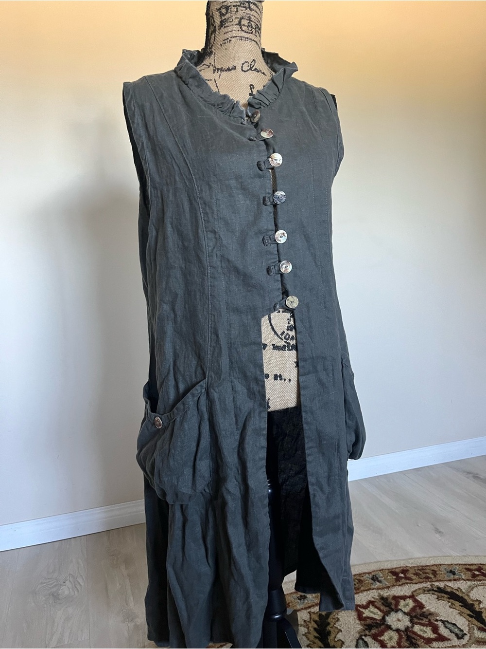 Heart’s Desire Boutique Ruffled Collar Victorian Vest Dress Sz S 100% Linen